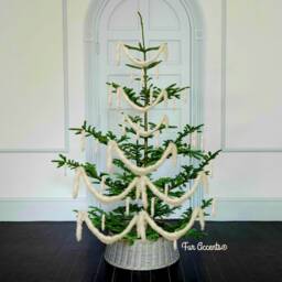 Premium Faux Fur Christmas Garland - Soft Holiday Mantle Swag - thumbnail 2