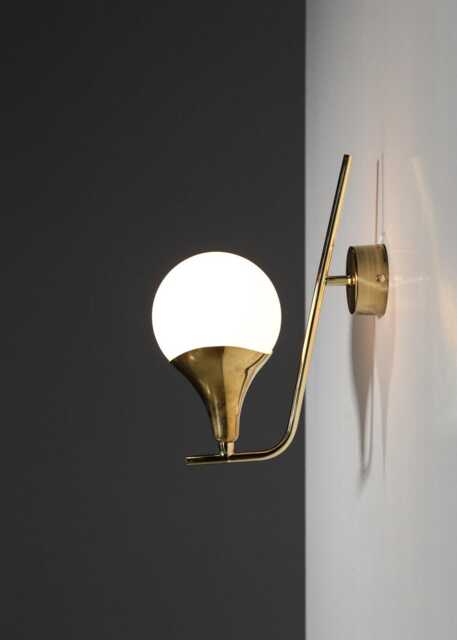Mid Century Modern Brass Wall Sconce - Sarfatti Style Light Fixture - image 1