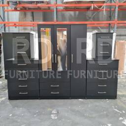 Black Wardrobe, Triple Wardrobe Ready Assembled Classic 3 Door 2 Drawer Mirrored Wardrobe - thumbnail 2