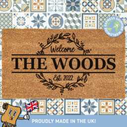 Wreath Family Name Doormat, Customised Mat, Front Door Est Date Personalized Rug, Housewarming Gift Ideas - thumbnail 1