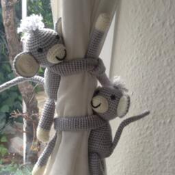 Crochet Monkey Curtain Tie Backs, Nursery Decor, Baby Gift - thumbnail 3