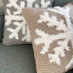 Custom Fluffy Snowflake Throw Pillow, Crochet Cushion Cover, Unique Christmas Pillowcase, Winter Home Decor, Snowy Knit Sofa Pillow Gift - thumbnail 3