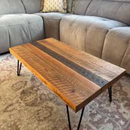 Reclaimed Coffee Table + 4 Hairpin Legs, Upcycled Table, Rustic & Solid Furniture - thumbnail 3