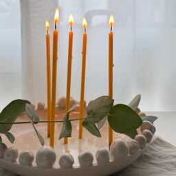 Pure Beeswax Candles/ Honey Scented Decorative Thin Taper For Birthdays, Church Prayers/ Drip Free & Smokeless/ - thumbnail 2