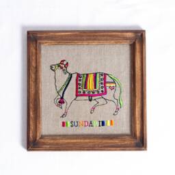 Cow Embroidery, in Hoop Or Frame, Linen With Bright Colors, Indian, Wall Art - thumbnail 1