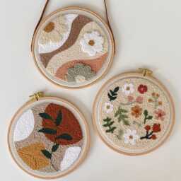 Floral Punch Needle Wall Hanging, Handmade Botanical Fiber Art Decor - thumbnail 4