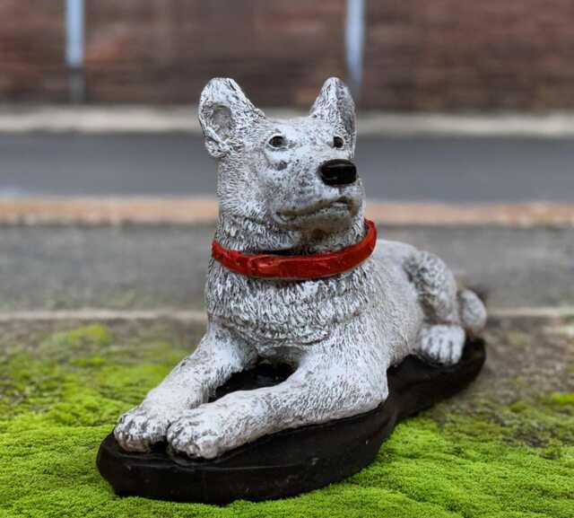 Stone German Shepherd Sculpture Concrete Dog Statue Garden Figure Outdoor Pet Decoration Memorial Art Animal Ornament - image 1