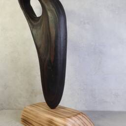 Scultura Del Tavolo in Legno Bruciato Con Tecnica Yakisugi E Filosofia Wabi-Sabi Dello Scultore Dean Marino - thumbnail 3