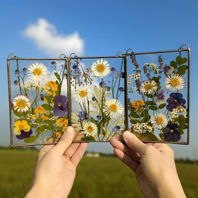 Set Of 3 Pressed Flower Art Stained Glass Frame Suncatcher - image 1