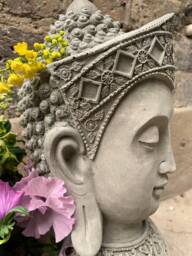 Beautifully Detailed Thai Buddhas Head Statue For The Home Or Garden. From Sius - thumbnail 1