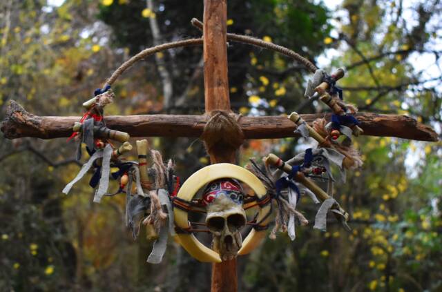 Survivor Immunity Necklace - Season 24 One World Tribal Prop Replica - Duty Paid - image 1