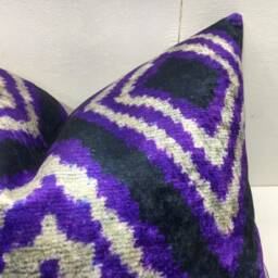 Silk Ikat Pillow Cover - 16x16 - Handwoven Accent Cushion - thumbnail 2