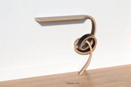 Vertigo Table