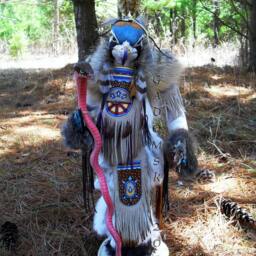 standing Kestrel Or Sparrowhawk Manitou - Spirit Totem - thumbnail 4
