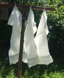 Ruffled Linen Face Towels, Creamy White, Set Of Four