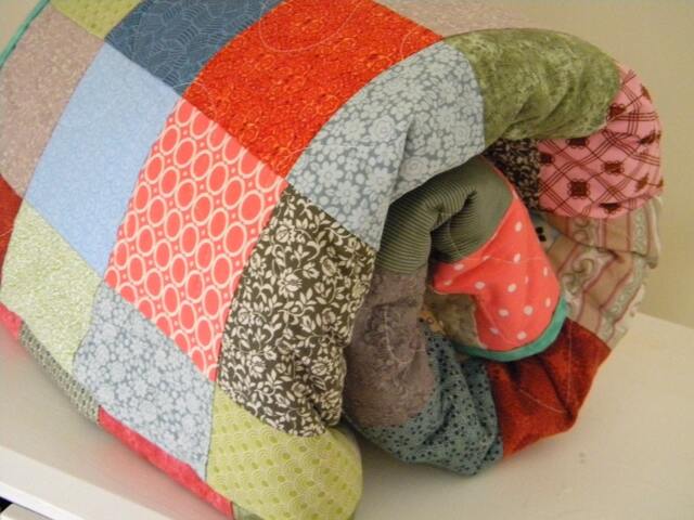 Handmade Patchwork Quilt Retro Pastel Cotton Bedding - 81x81 - image 1
