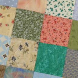 Handmade Patchwork Quilt Retro Pastel Cotton Bedding - 81x81 - thumbnail 3
