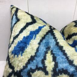 Ikat Velvet Pillow Cover 20x20, Hand Dyed Silk Cushion - thumbnail 3