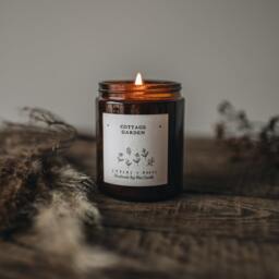 Cottage Garden - Medium Soy Wax Floral Candle Gift - thumbnail 3
