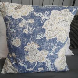 3 Color Choices Magnolia Home Fashions Seabrook Metal.toss Pillows.floral.slipcovers.pillow Covers.distressed Blue - thumbnail 2