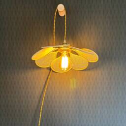 7-Petal Linen & Rattan Flower Lamp - Chandelier Wall Light Handcrafted - thumbnail 3