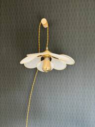 7-Petal Linen & Rattan Flower Lamp - Chandelier Wall Light Handcrafted