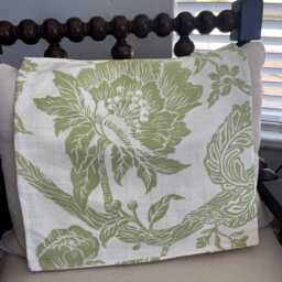 Green Floral Branch Linen Pillow Cover - thumbnail 4
