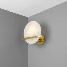 Luxury Natural Alabaster Wall Sconce - Elegant Round Stone Gold Brass Light, Modern Art Deco For Living Room & Bedroom Decor