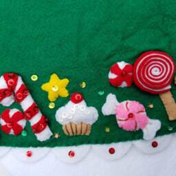 Christmas Tree Skirt - thumbnail 4