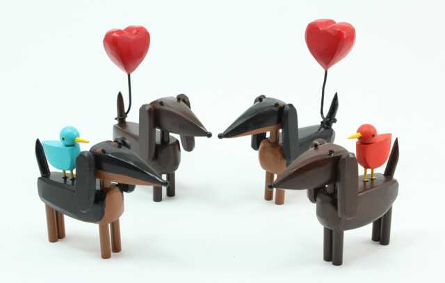 Doxie With Heart Balloon - image 1