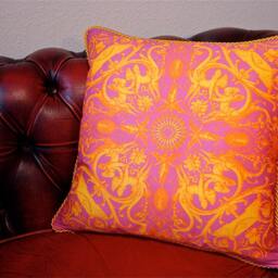 Angela Pillow - Fuchsia/Gold - thumbnail 2