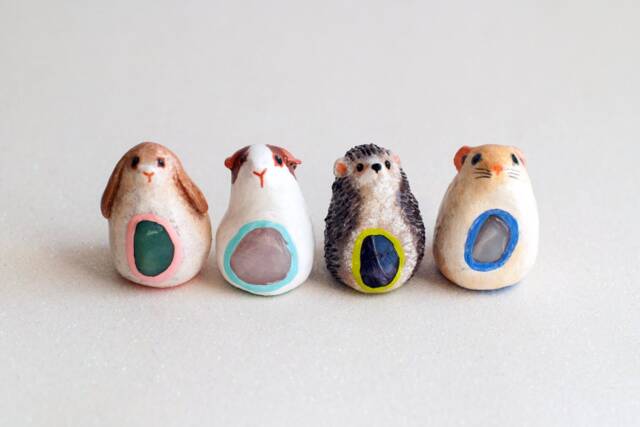 Lucky Plumps Small Pet Figurine With Healing Crystal - image 1