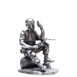 Tin Modern Russian Warrior 50mm Figure - thumbnail 2
