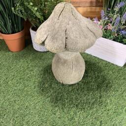 stone Garden Traditional Large Toadstool Mushroom 2 - thumbnail 4