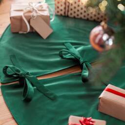 Green Velvet Tree Skirt, Christmas Monochrome Skirt - thumbnail 2