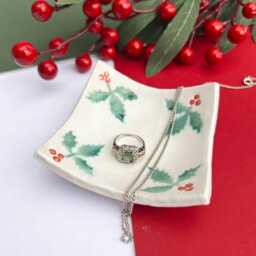 Holly Christmas Candle Tealight Dish - thumbnail 3