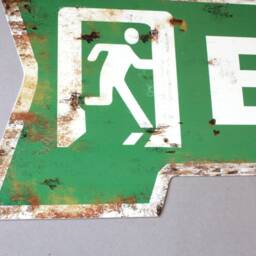 Exit Sign Rustic Arrow Shabby, Door Vintage Style, Wall Hanging Rectangular, Plaque White Black, Nostalgic, Green - thumbnail 3