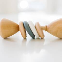 Color Block Wooden Baby Rattle Montessori Toy With Silicone Rings - thumbnail 2