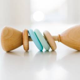 Color Block Wooden Baby Rattle Montessori Toy With Silicone Rings - thumbnail 3