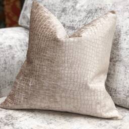 Luxury Champagne Blush Croc Cushion Cover - Glamorous Pillow Covers Animal Print - thumbnail 2