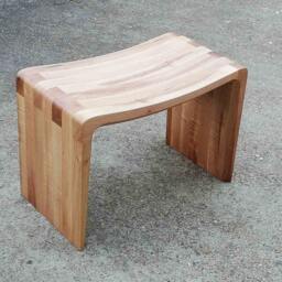 Small Curved Bench - thumbnail 3