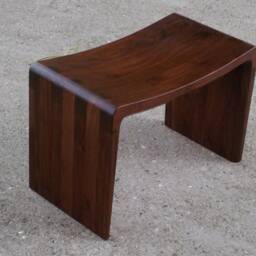 Small Curved Bench - thumbnail 4