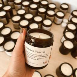 Toasted Marshmallow Scented Candle - Autumn Soy Wax Halloween Home Decor Fall Gift - thumbnail 3