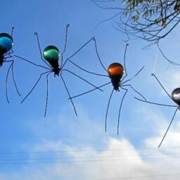 Fetching Green Sun Catcher Window Spider Hanging Art - thumbnail 4