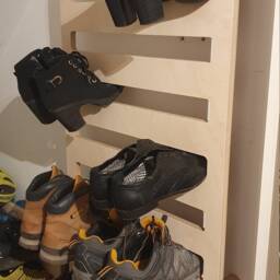 Wall Mount Shoe Organiser Rack Plywood, Made in Scotland - thumbnail 4