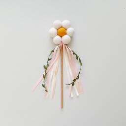 Daisy Flower Wand/ Spring Birthday Fairy Party Favour/ Easter Felt Gift/ Gifts For Girls - thumbnail 2