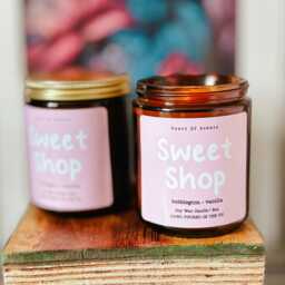 Bubblegum Scented Soy Candle Sweet Shop, Vanilla - thumbnail 1