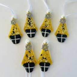 Cornish Christmas Card With Fused Glass Snowman Decoration, Cornwall - thumbnail 4