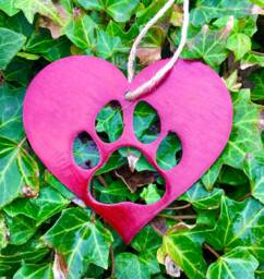 Red Metal Paw Print Heart - Christmas Tree Decoration Wall Art - thumbnail 1
