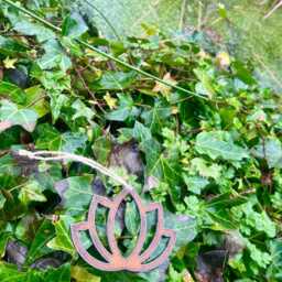 Lotus Flower Rustic Tree Ornament Hippie Decor Rusty Christmas Decoration Bohemian Meditation Gift Wall Hanger 10cm - thumbnail 3